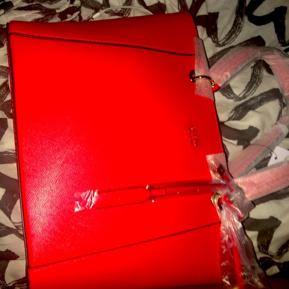 Guess bag - Picture 1 of 1